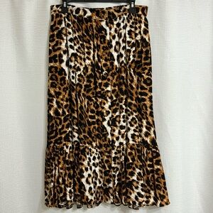 Talbots Leopard  print maxi skirt. Size L